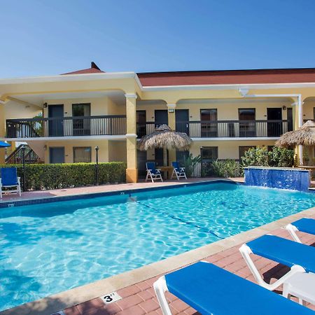 Days Inn By Wyndham Florida City Eksteriør bilde