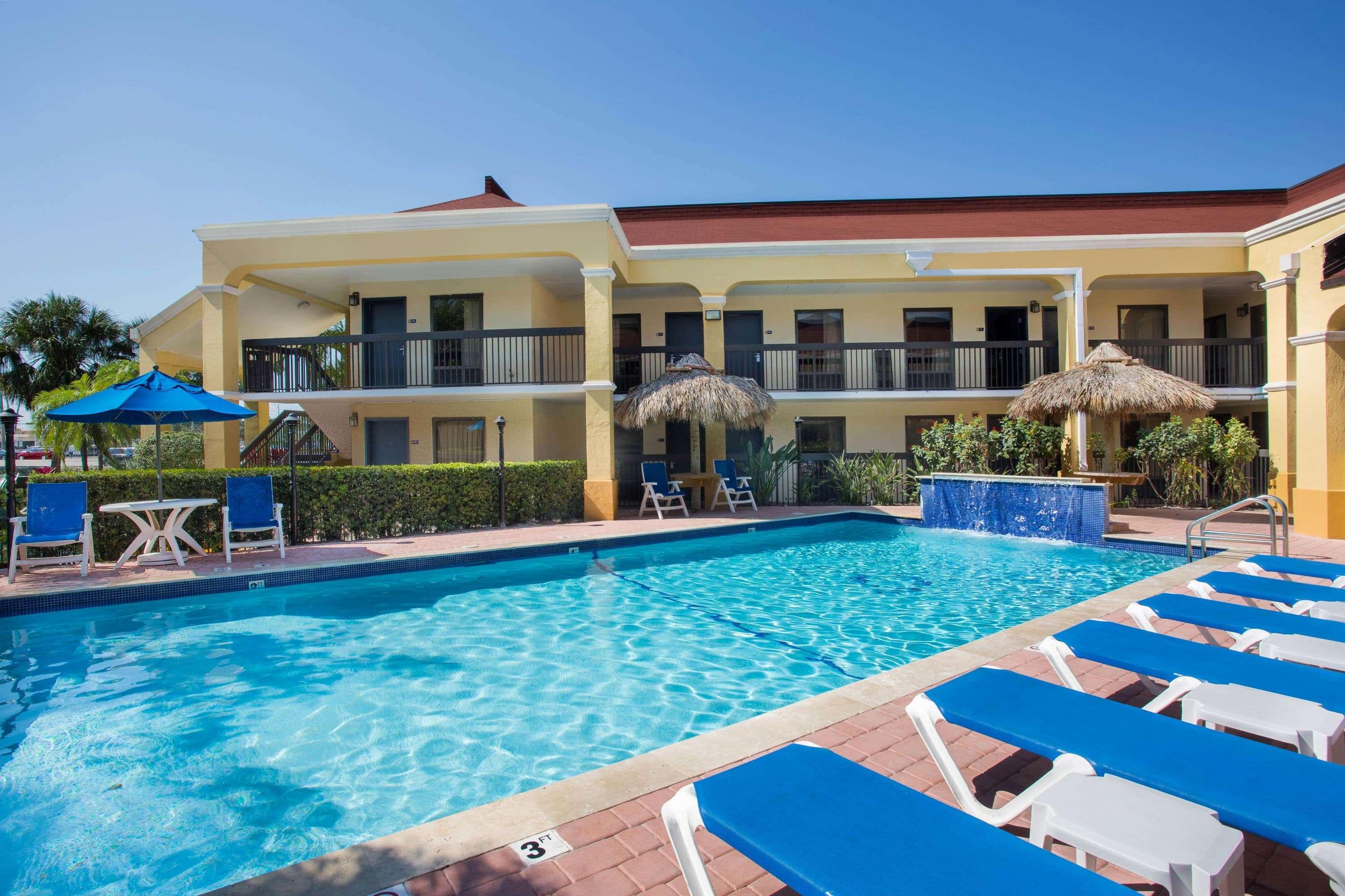 Days Inn By Wyndham Florida City Eksteriør bilde
