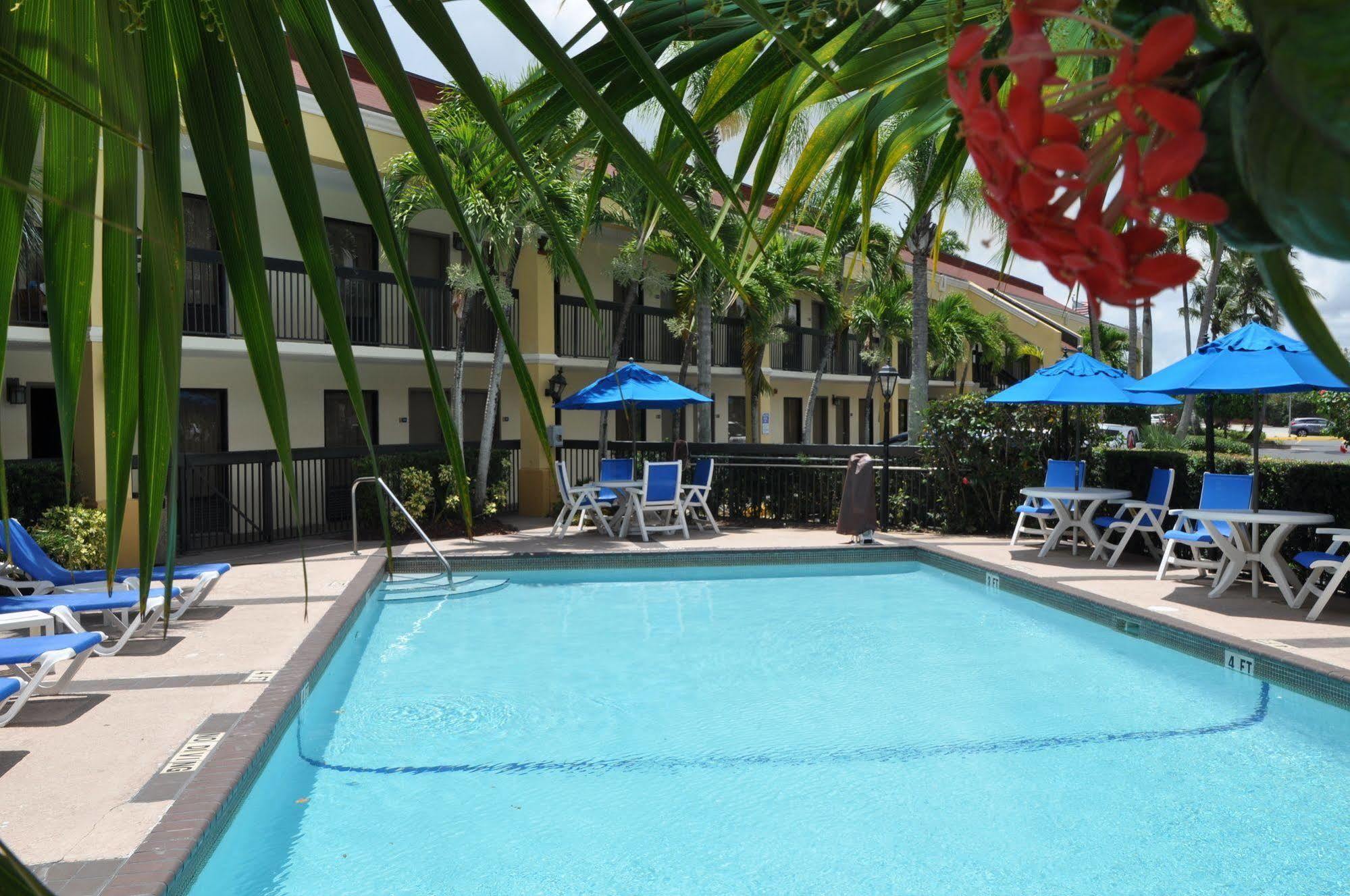 Days Inn By Wyndham Florida City Eksteriør bilde